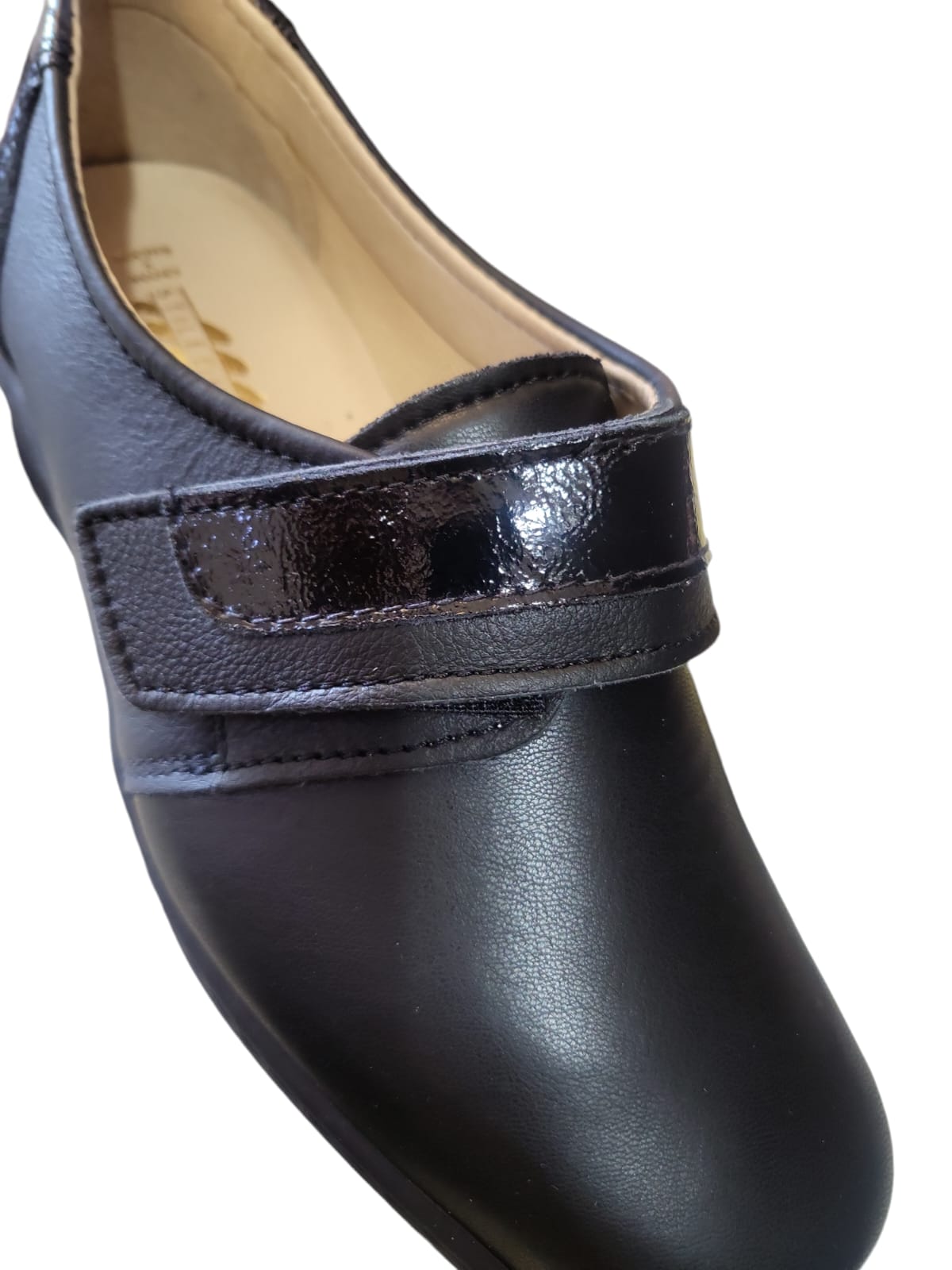 Stiledivita scarpa in morbida pelle elasticizzata plantare estraibile cod.2906