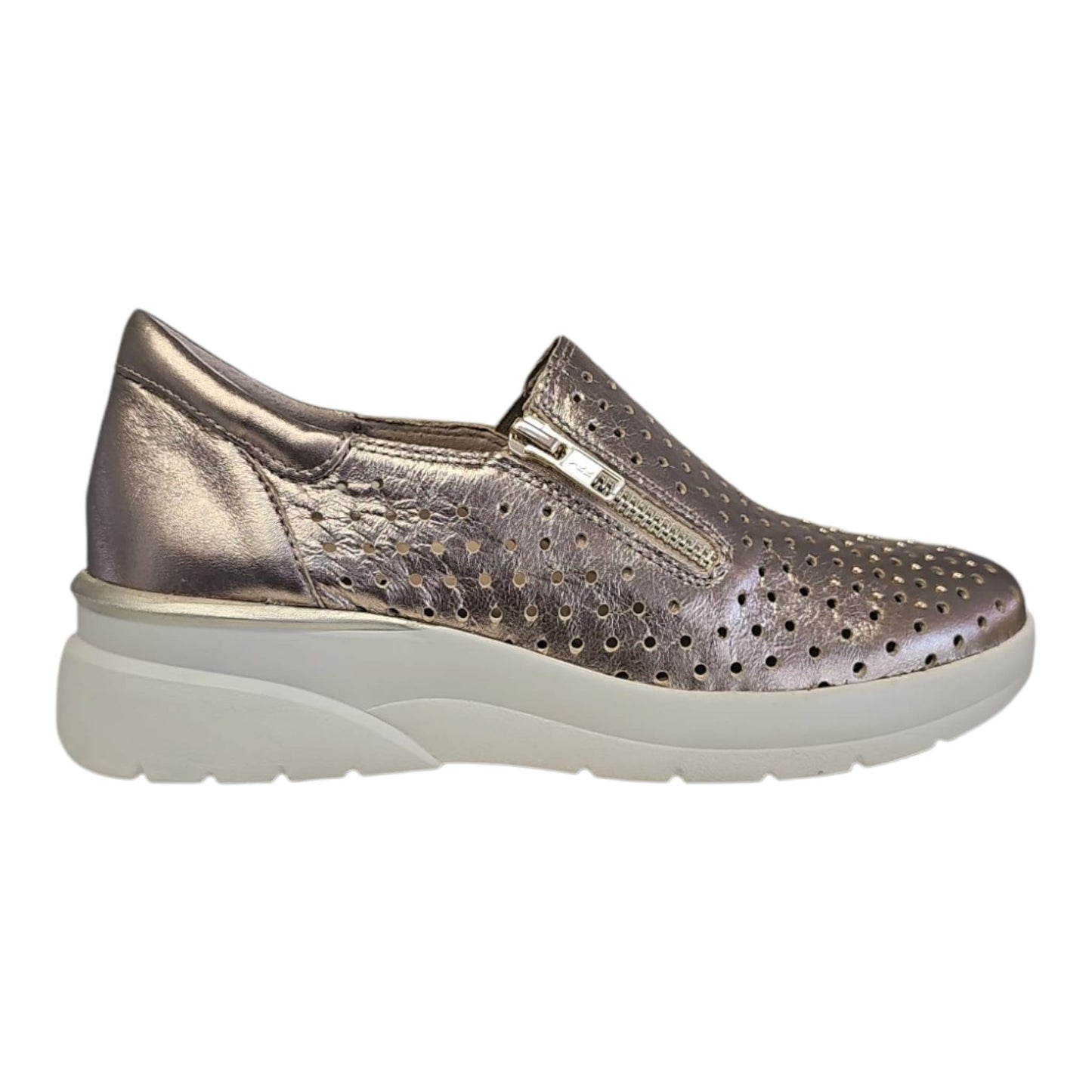 Melluso K55432 mocassino slip-on donna in pelle forato con borchiete