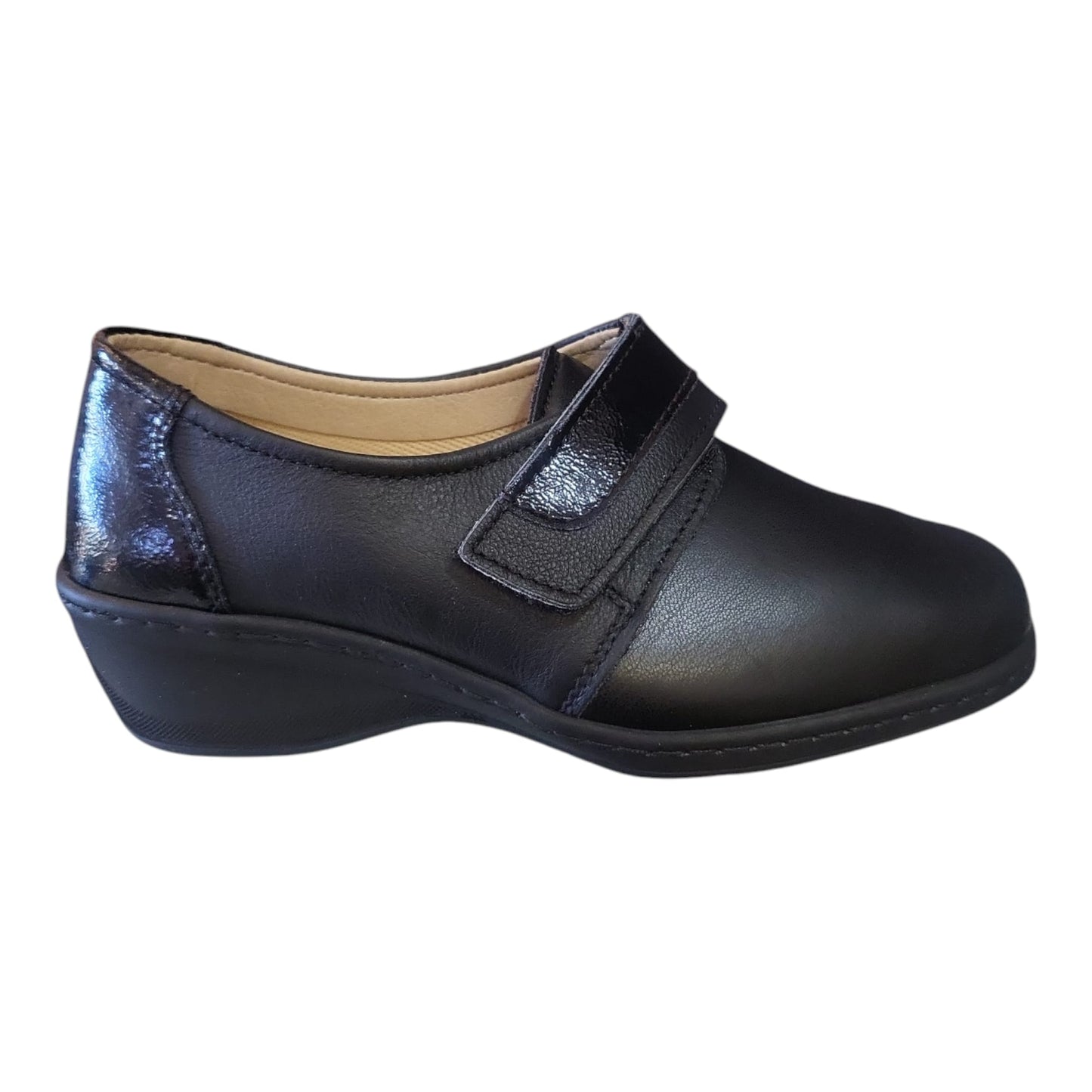 Stiledivita scarpa in morbida pelle elasticizzata plantare estraibile cod.2906