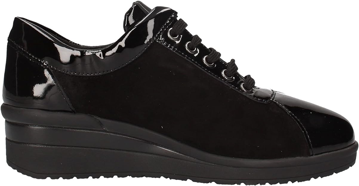 Sneaker Camoscio nero con laccio