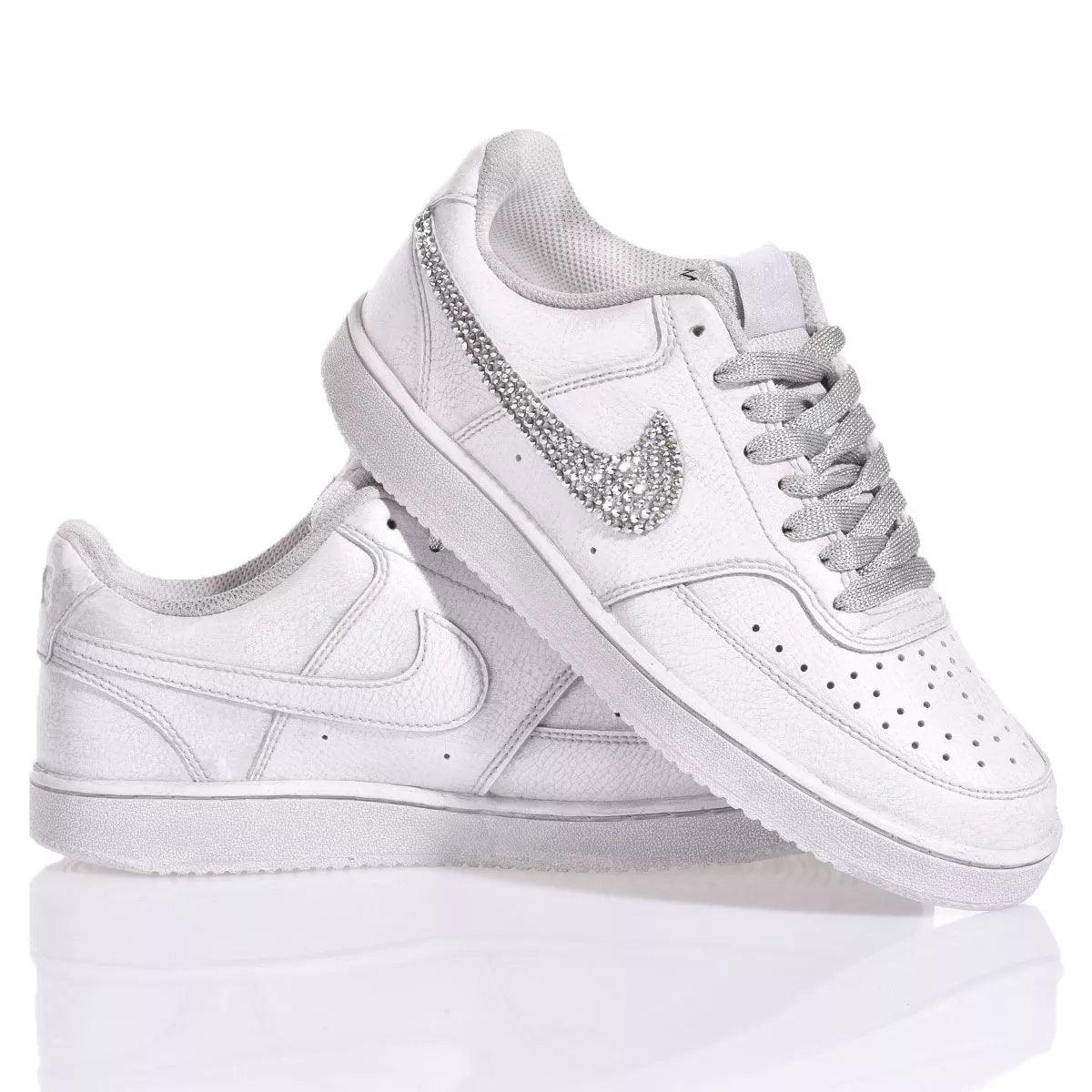 Nike Washed Silver