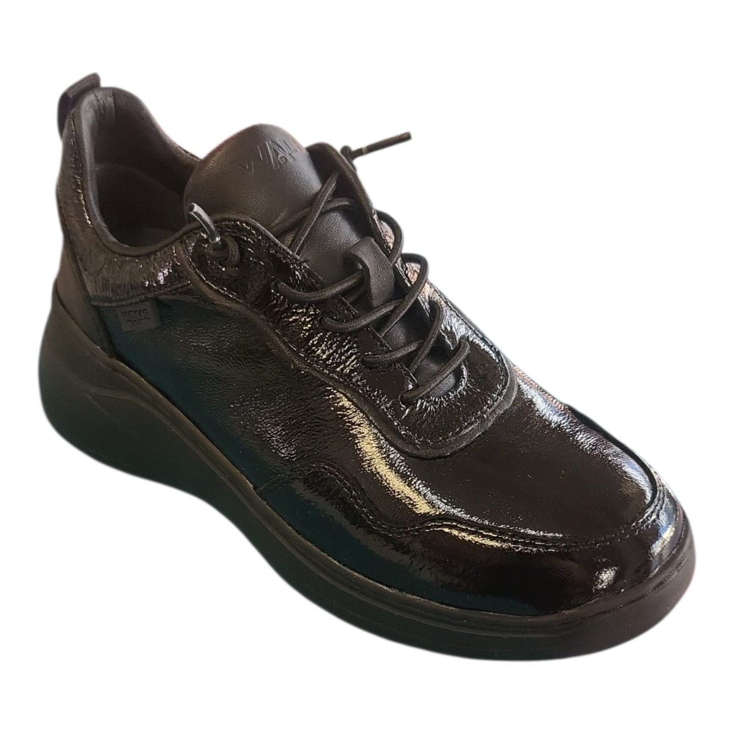 Sneakers Melluso donna in naplak nero con lacci elastici K55492
