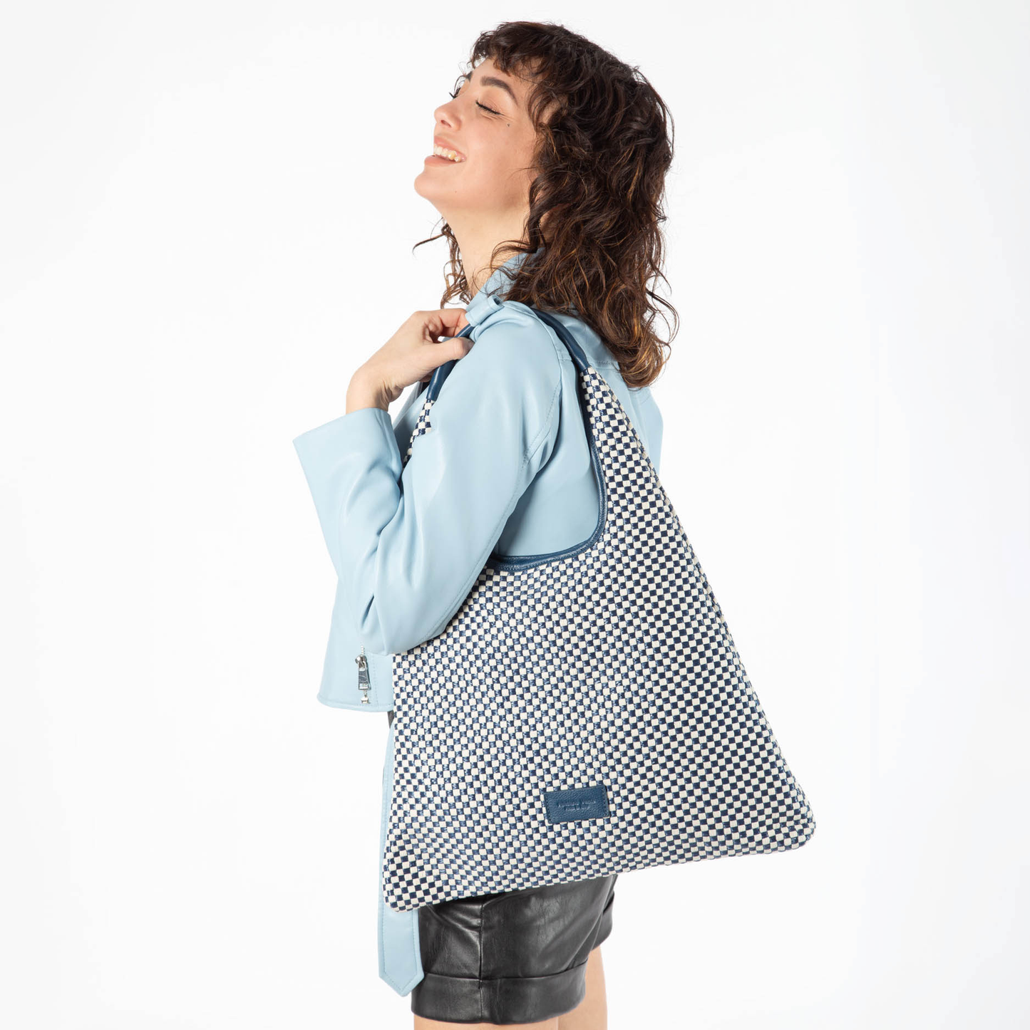 Sacca a Spalla in Tessuto Intrecciato T26700 – Pelletteria Veneta