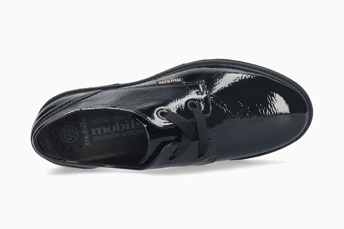 Derby donna Mobils by Mephisto Orelia nera in vernice con lacci, vista dall’alto