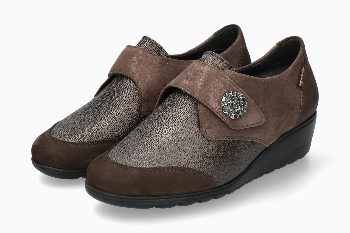 Scarpa donna Mobils by Mephisto Branda Dark Oak, vista frontale della coppia