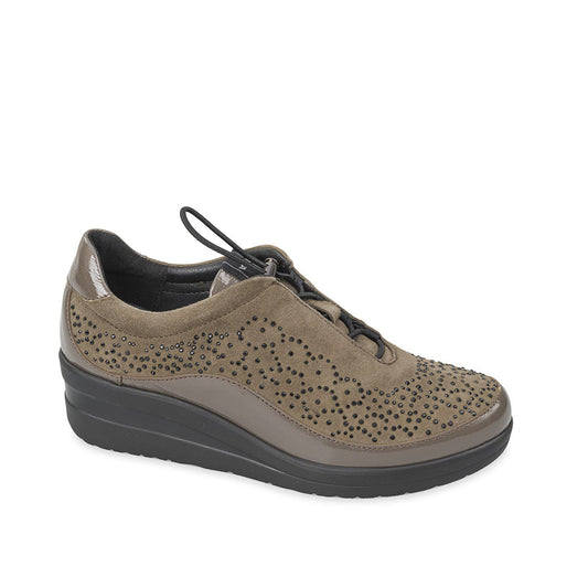 Sneaker visone con elastici